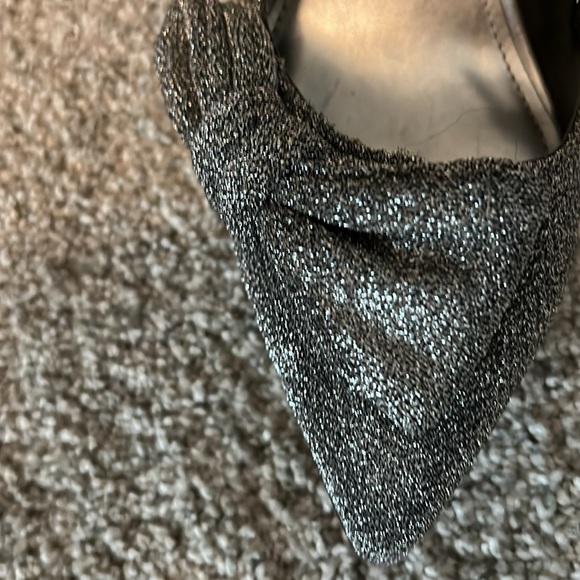 Silver sparkled Mark Fisher heals with bow - Picture 4 of 4
